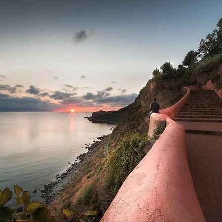 Lontano Dal Caos A Due Passi Dal Mare Villa Condro ภายนอก รูปภาพ