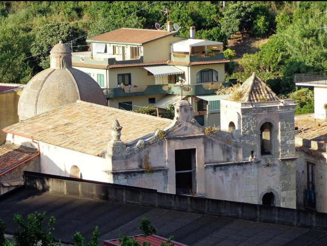 Lontano Dal Caos A Due Passi Dal Mare Villa Condro ภายนอก รูปภาพ